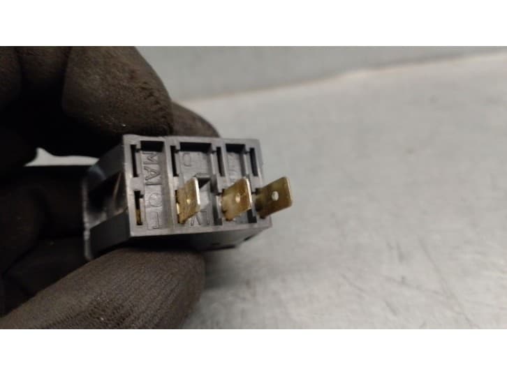 Recambio de boton luneta para seat ibiza i (21a) 0.9 referencia OEM IAM 146A000 146A000 3