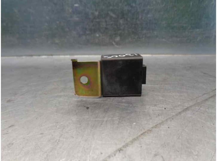 Recambio de rele para nissan terrano ii (r20) 2.7 td 4wd referencia OEM IAM 285100F060 2