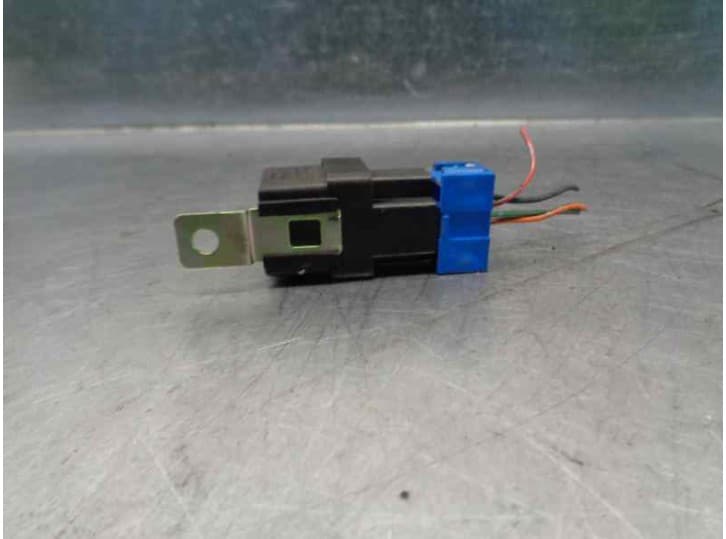 Recambio de rele para nissan terrano ii (r20) 2.7 td 4wd referencia OEM IAM 252309F900 2