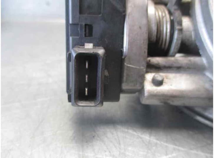 Recambio de caja mariposa para bmw 5 (e39) 523 i referencia OEM IAM 13541740505  PIERBURG 7
