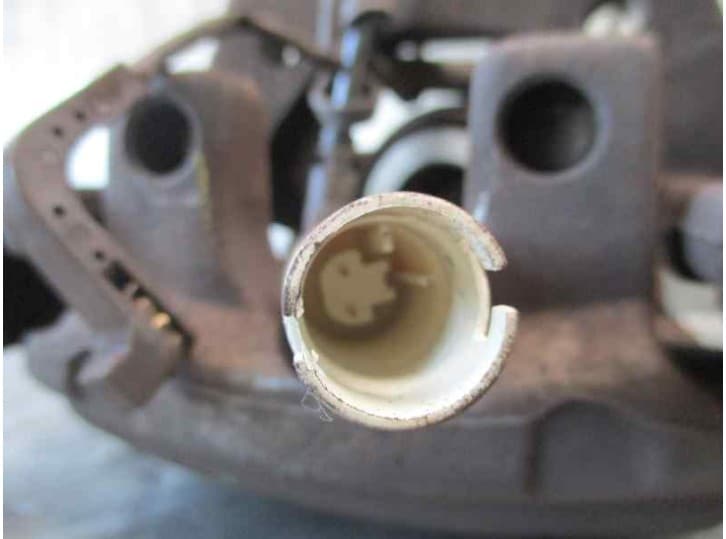 Recambio de pinza freno trasera derecha para bmw 5 (e60) 525 d referencia OEM IAM  977 ATE 7