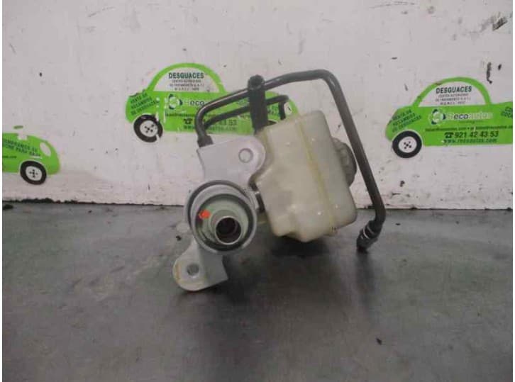 Recambio de bomba freno para bmw 5 (e60) 525 d referencia OEM IAM  32067179D TRW 2