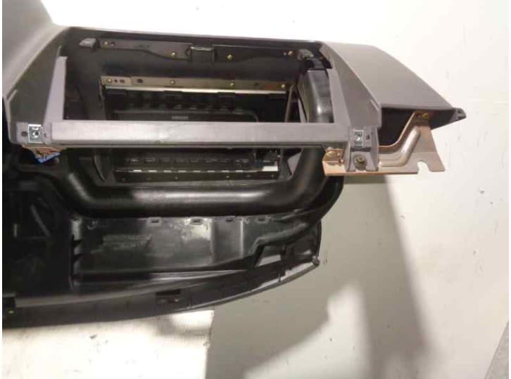 Recambio de salpicadero para honda logo (ga) 1.3 (ga3) referencia OEM IAM 77100S50G80ZA 11