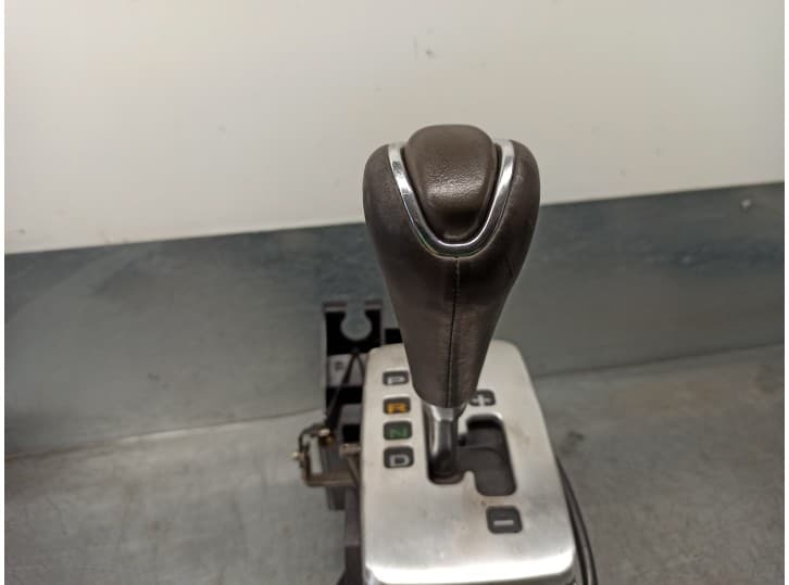 Recambio de palanca cambio para hyundai xg sedán 300 referencia OEM IAM 4673039100 4