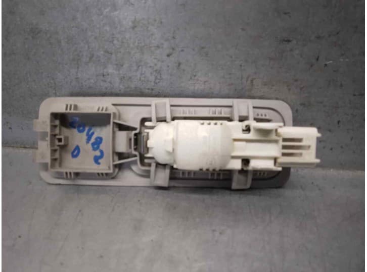 Recambio de luz interior para peugeot 5008 (0u_, 0e_) 2.0 hdi referencia OEM IAM 964348978 2