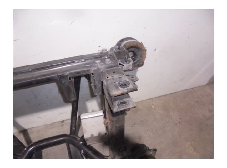 Recambio de puente trasero para maserati quattroporte referencia OEM IAM  SOLO PUENTE 2