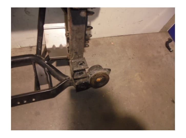 Recambio de puente trasero para maserati quattroporte referencia OEM IAM  SOLO PUENTE 3