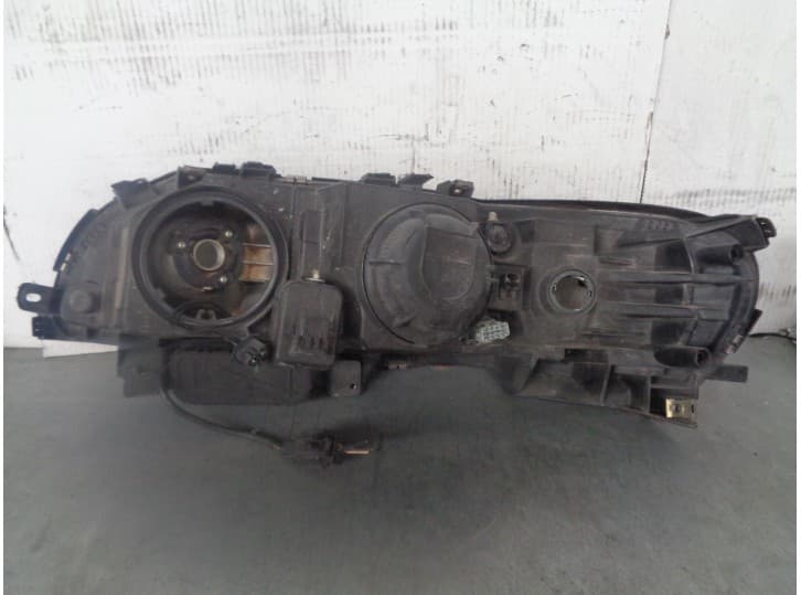 Recambio de faro derecho para volvo xc70 referencia OEM IAM 89007907 3
