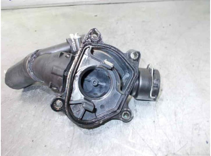 Recambio de termostato para bmw 1 (e87) 120 d referencia OEM IAM 7790743 2