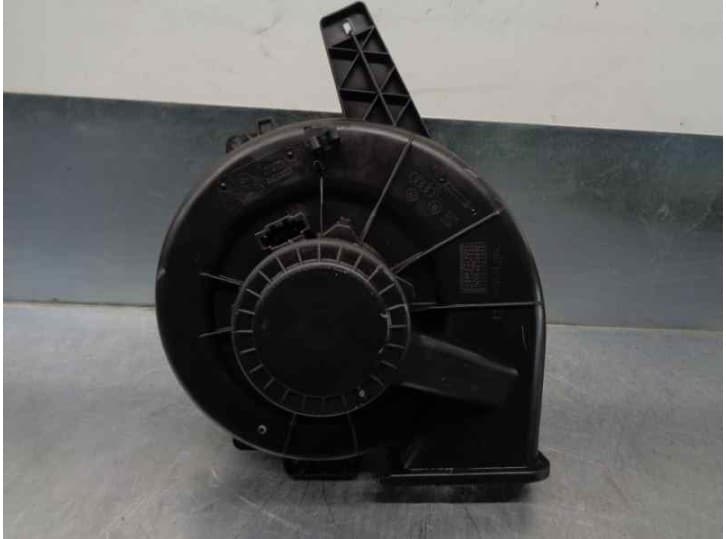 Recambio de motor calefaccion para skoda fabia ii (542) 1.2 referencia OEM IAM 6Q1819015G 2