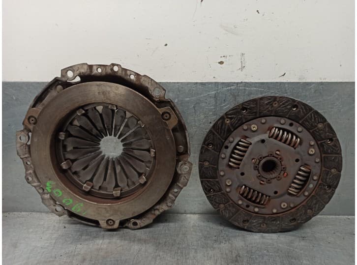 Recambio de kit embrague para peugeot 106 ii (1a_, 1c_) 1.5 d referencia OEM IAM 2050X4 2