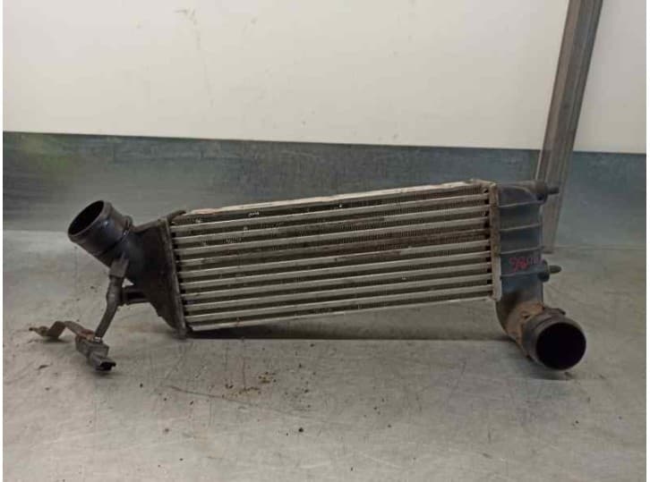 Recambio de intercooler para peugeot 807 (eb_) 2.2 hdi referencia OEM IAM  817650 VALEO