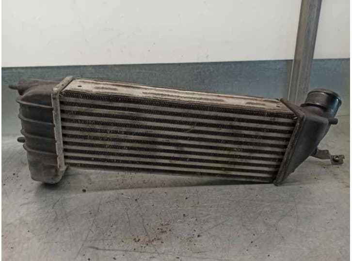 Recambio de intercooler para peugeot 807 (eb_) 2.2 hdi referencia OEM IAM  817650 VALEO 4