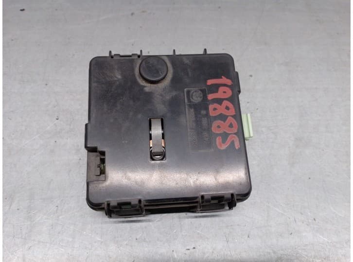 Recambio de caja reles / fusibles para bmw x3 (e83) 2.0 sd referencia OEM IAM 8387547
