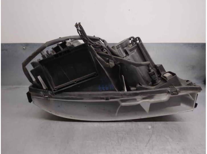 Recambio de faro izquierdo para volvo xc90 i (275) d5 awd referencia OEM IAM 31111186 3