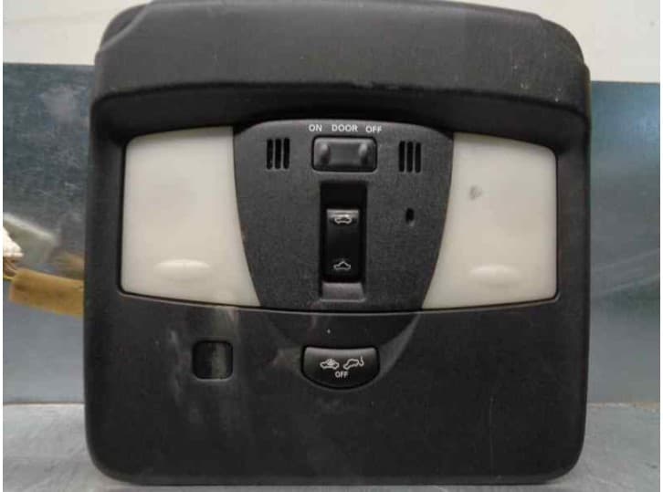 Recambio de luz interior para infiniti fx 50 awd referencia OEM IAM 264301CH0B 2