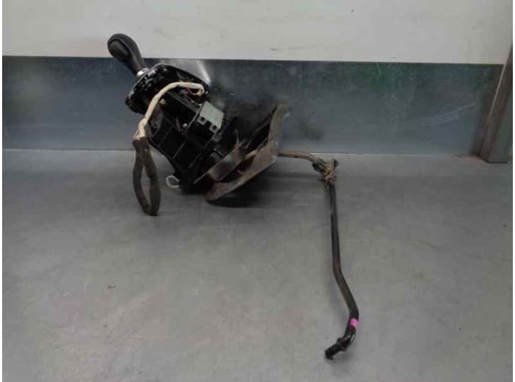 Recambio de palanca cambio para infiniti fx 50 awd referencia OEM IAM 349011CA0A 2