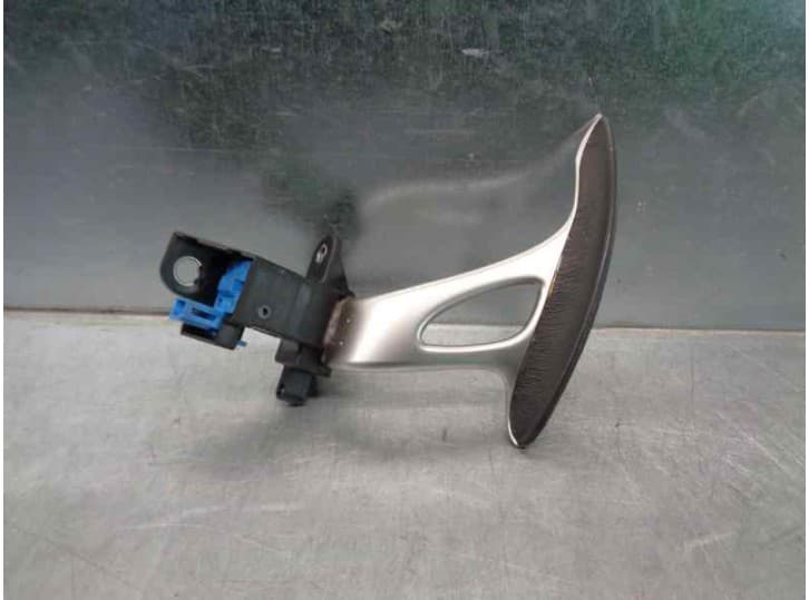 Recambio de mando volante para infiniti fx 50 awd referencia OEM IAM 25549JK000 2