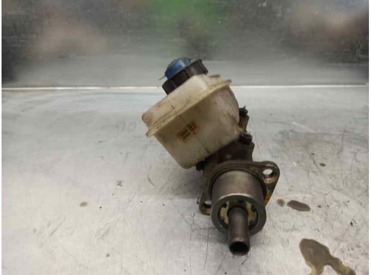 Recambio de bomba freno para lancia y (840_) 1.2 (840aa, 840af1a) referencia OEM IAM 71738446 2