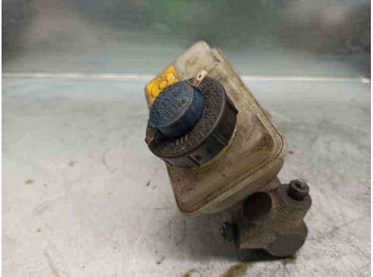 Recambio de bomba freno para lancia y (840_) 1.2 (840aa, 840af1a) referencia OEM IAM 71738446 4
