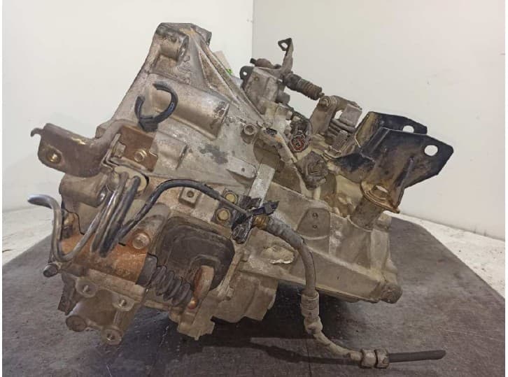 Recambio de caja cambios para mazda 6 sedán (gg) 2.0 di (gg14) referencia OEM IAM GD2 3A1 2