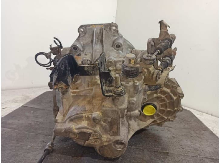 Recambio de caja cambios para mazda 6 sedán (gg) 2.0 di (gg14) referencia OEM IAM GD2 3A1 3