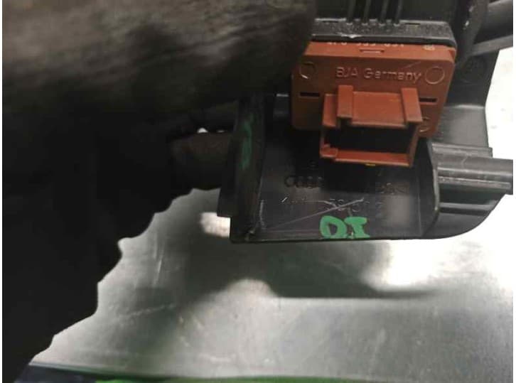 Recambio de mando para audi a6 c6 (4f2) 2.4 referencia OEM IAM 4F0959831 3