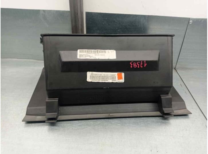 Recambio de guantera para dodge avenger 2.0 referencia OEM IAM 1AE15XD5AC 4