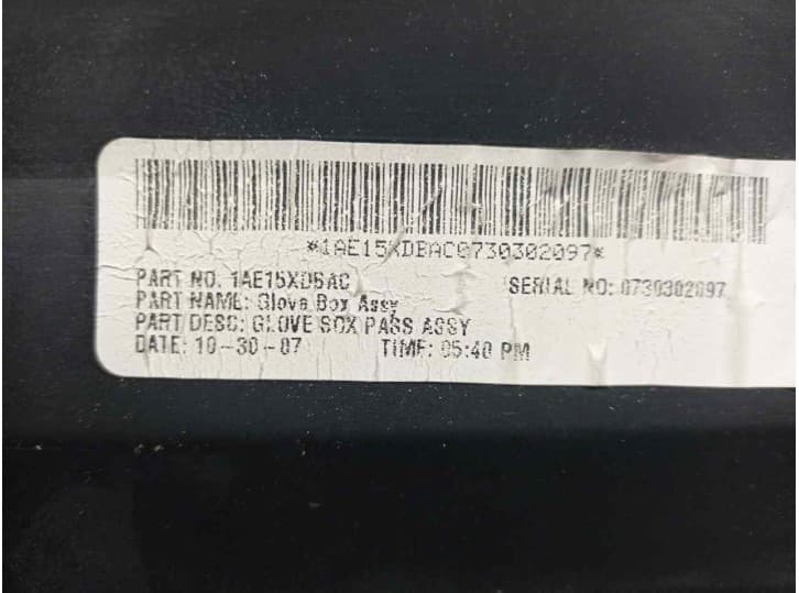 Recambio de guantera para dodge avenger 2.0 referencia OEM IAM 1AE15XD5AC 5
