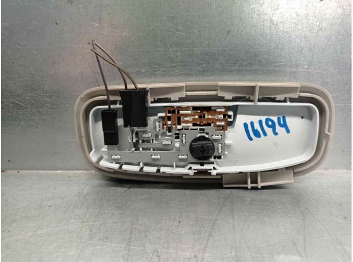 Recambio de luz interior para ford b-max (jk) 1.0 ecoboost referencia OEM IAM 1758122 2