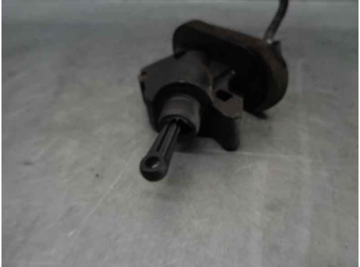 Recambio de bomba embrague para mazda 2 (dy) 1.4 cd referencia OEM IAM 2S617A543AC 3