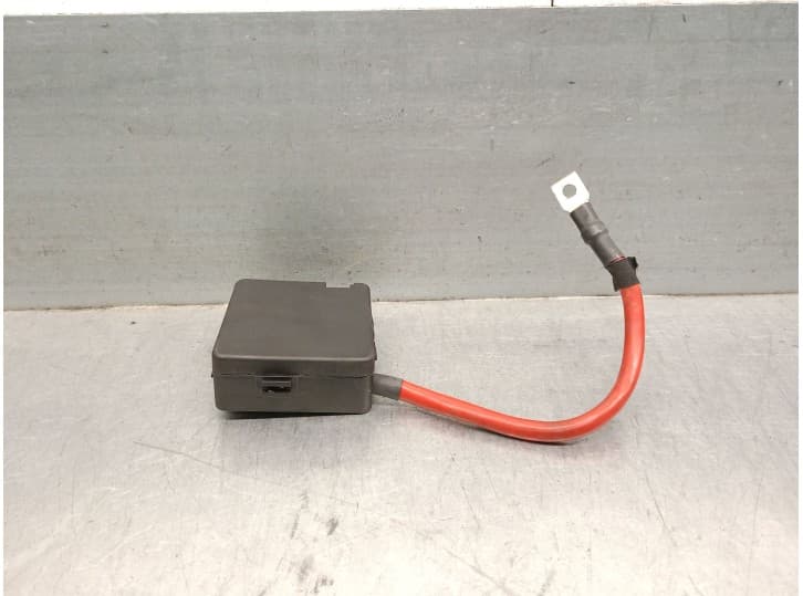 Recambio de caja reles / fusibles para bmw 3 (e46) 320 d referencia OEM IAM 61138374986