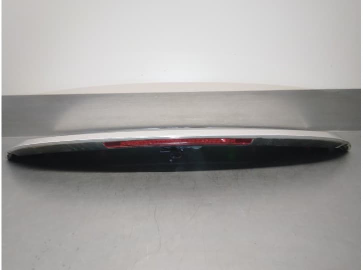 Recambio de aleron trasero para skoda kamiq (nw4) 1.5 tsi referencia OEM IAM 658827878