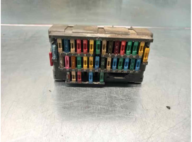 Recambio de caja reles / fusibles para peugeot 806 (221) 2.0 referencia OEM IAM 9453478380