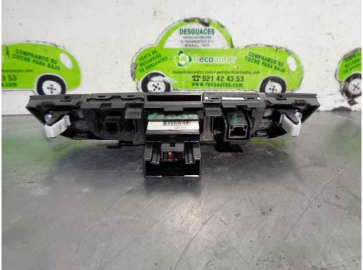 Recambio de warning para hyundai ix35 (lm, el, elh) 1.7 crdi referencia OEM IAM 847402S350 2