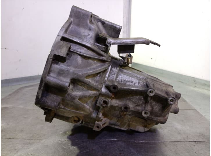 Recambio de caja cambios para nissan primera (p10) 1.6 referencia OEM IAM 60Y1 3201077J05 4