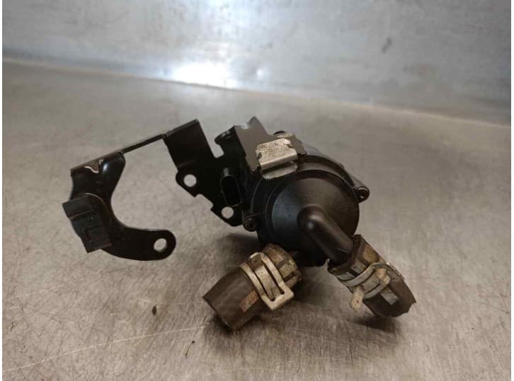 Recambio de bomba agua para peugeot 508 i (8d_) 1.6 thp referencia OEM IAM 704386030 2