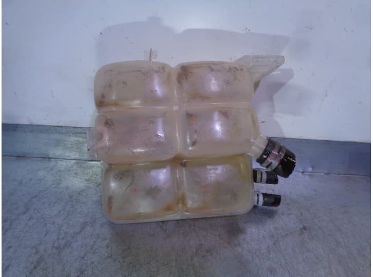Recambio de deposito expansion para volvo v50 (545) 2.0 d referencia OEM IAM 3M5H8K218AJ 2