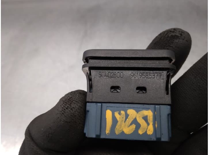 Recambio de interruptor para peugeot 406 (8b) 1.9 td referencia OEM IAM 9619585377 3