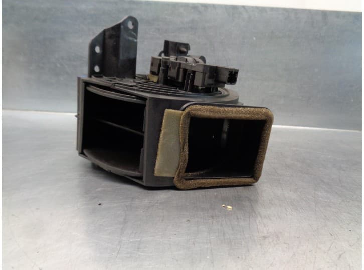 Recambio de aireador para jaguar xf i (x250) 2.7 d referencia OEM IAM 8X2319K617AH 4
