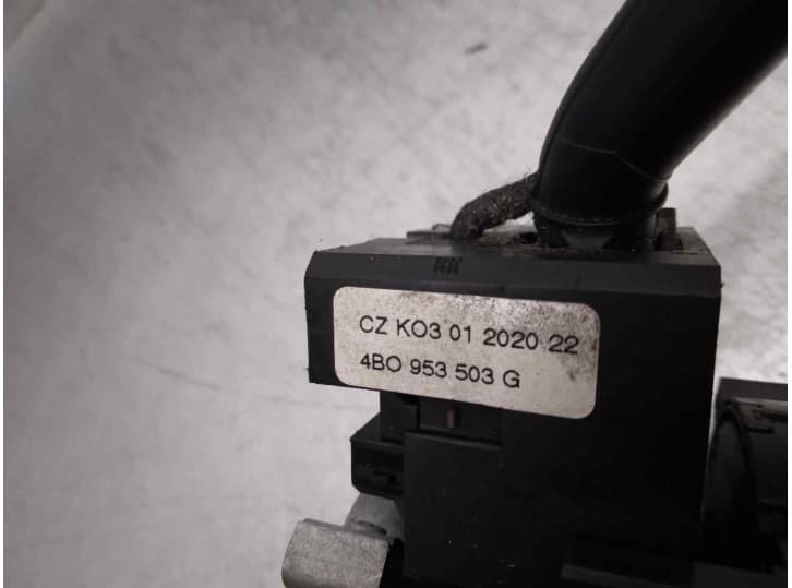 Recambio de mando luces para skoda octavia i (1u2) 1.9 tdi referencia OEM IAM 8L0953513L 4