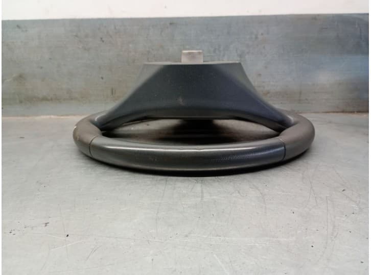 Recambio de volante para ford ka (ru8) 1.3 tdci referencia OEM IAM 1567626 1567626 4