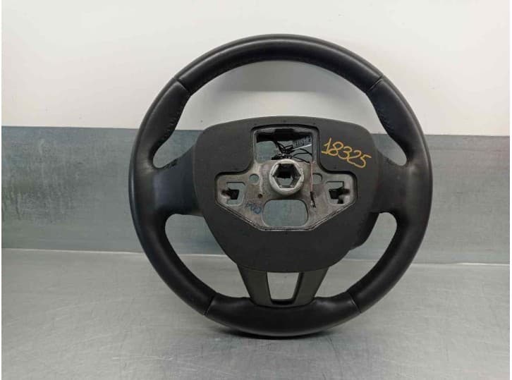 Recambio de volante para ford focus iii 1.0 ecoboost referencia OEM IAM 2014556 2