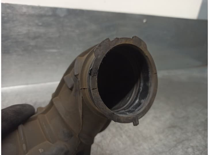 Recambio de tubo para toyota avensis sedán (_t25_) 2.0 (azt250_) referencia OEM IAM 178810H040 4