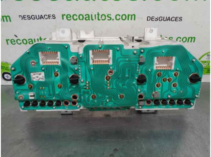 Recambio de cuadro instrumentos para hyundai santamo 2.0 16v 4x4 referencia OEM IAM 3