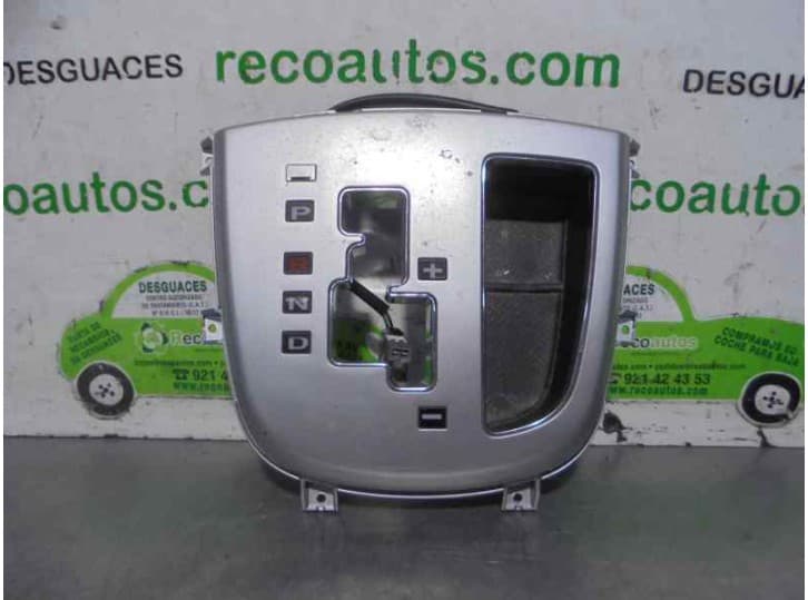 Recambio de consola para hyundai santa fé ii (cm) 2.2 crdi referencia OEM IAM 846482B000 2