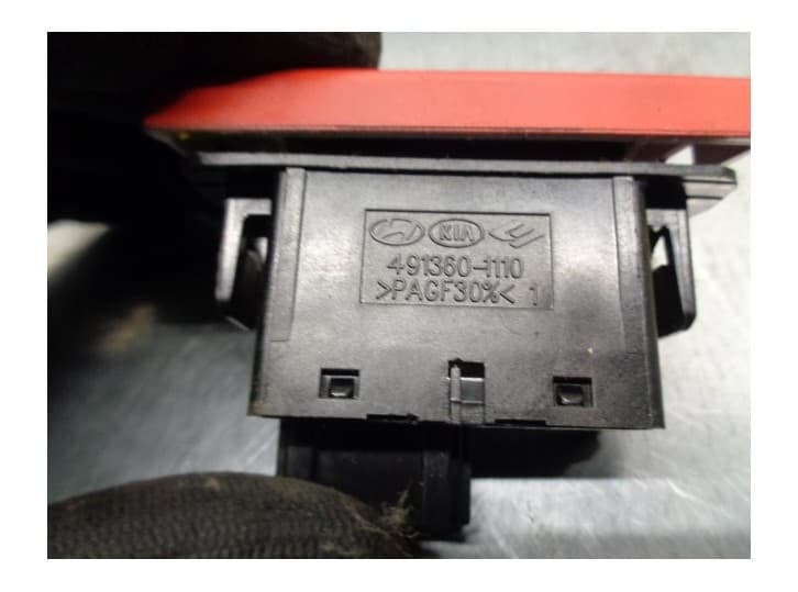 Recambio de warning para kia sportage iii (sl) 2.0 crdi referencia OEM IAM 4913601110 3