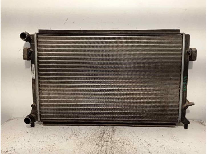 Recambio de radiador agua para seat toledo iii (5p2) 1.6 referencia OEM IAM 1K0121251P