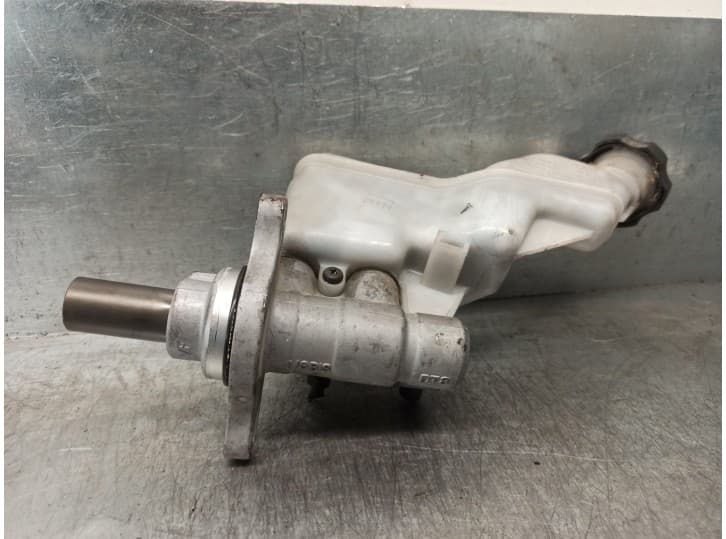 Recambio de bomba freno para hyundai i40 i (vf) 1.7 crdi referencia OEM IAM 585103Z000 3