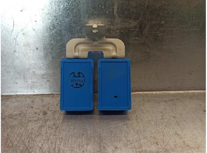 Recambio de caja reles / fusibles para hyundai i10 i (pa) 1.1 referencia OEM IAM 968300X500 2